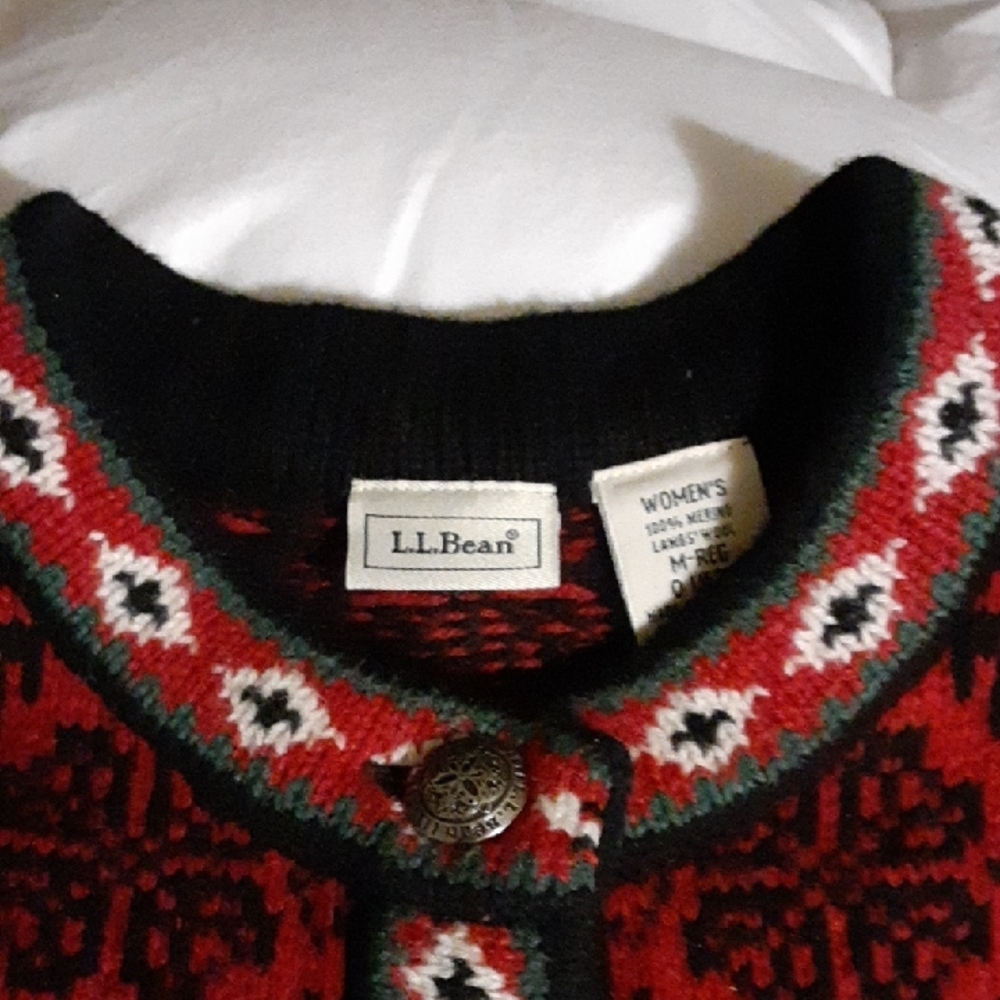 Vtg Woman L.L. Bean Nordic Red and Black Cardigan sweater. Sz M - Picture 3 of 16